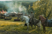 AKnightOfTheSevenKingdons_1x01_TheHedgeKnight_0006