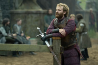 AKnightOfTheSevenKingdons_1x01_TheHedgeKnight_0010
