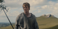 extant_AKnightOfTheSevenKingdoms_1x01-TheHedgeKnight_00370