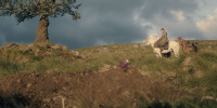 extant_AKnightOfTheSevenKingdoms_1x01-TheHedgeKnight_00442