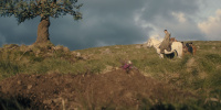 extant_AKnightOfTheSevenKingdoms_1x01-TheHedgeKnight_00449