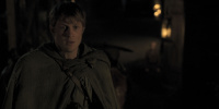 extant_AKnightOfTheSevenKingdoms_1x01-TheHedgeKnight_00967