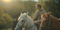 extant_AKnightOfTheSevenKingdoms_1x01-TheHedgeKnight_01028