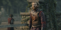 extant_AKnightOfTheSevenKingdoms_1x01-TheHedgeKnight_01807