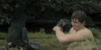 extant_AKnightOfTheSevenKingdoms_1x01-TheHedgeKnight_01957