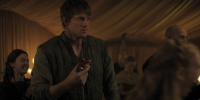 extant_AKnightOfTheSevenKingdoms_1x01-TheHedgeKnight_02614