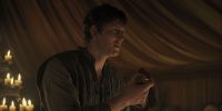 extant_AKnightOfTheSevenKingdoms_1x01-TheHedgeKnight_02858