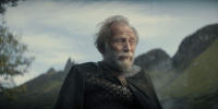extant_AKnightOfTheSevenKingdoms_1x02-HardSaltBeef_00112