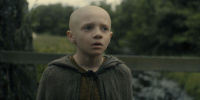 extant_AKnightOfTheSevenKingdoms_1x02-HardSaltBeef_00418