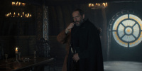 extant_AKnightOfTheSevenKingdoms_1x02-HardSaltBeef_00879