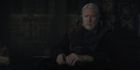 extant_AKnightOfTheSevenKingdoms_1x02-HardSaltBeef_00983